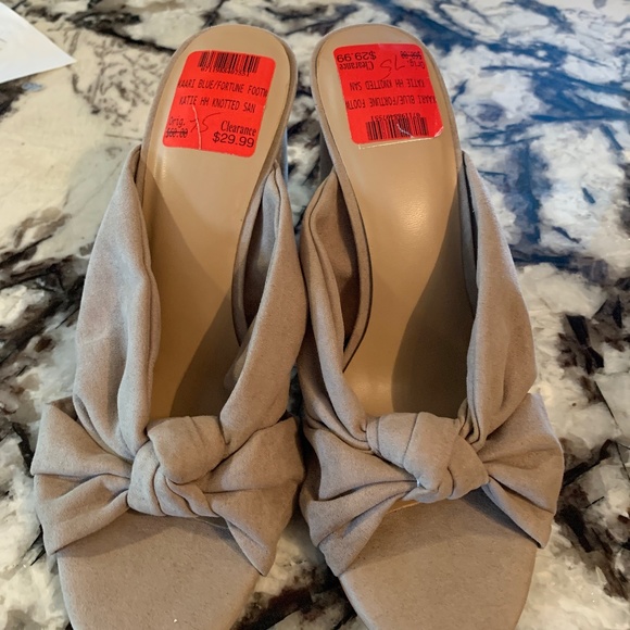 Kaari Blue knitted suede heels.‎ Never worn . - Picture 1 of 4